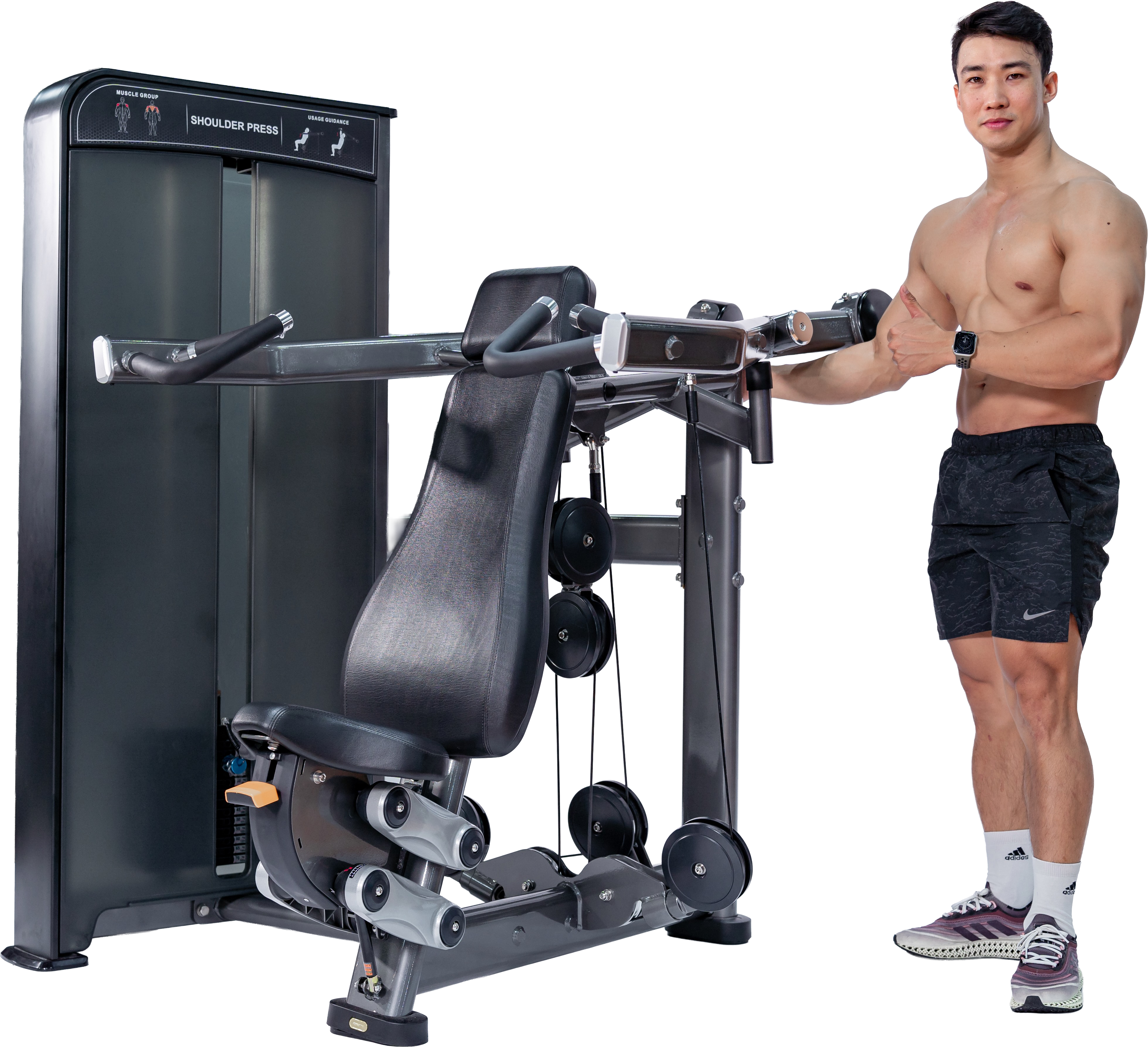 Hội viên Spartan đứng cạnh máy tập vai hiện đại đã xóa nền